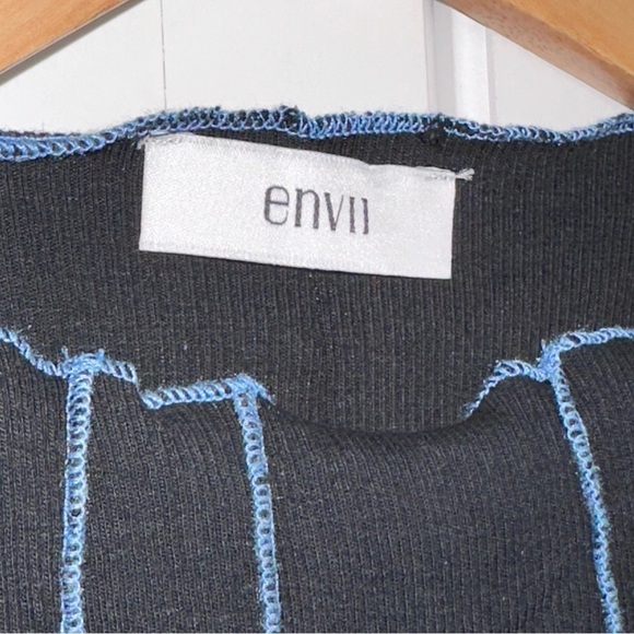 Envii Black Eneva Workout Tee Stretch Crop Top XS Gym - Picture 7 of 8